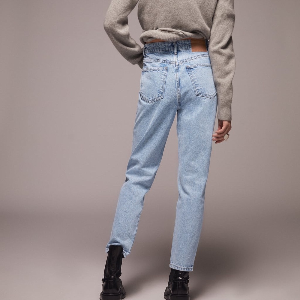 NWT Zara Classic Mom Fit Jeans